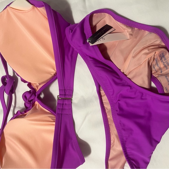 Victoria Secret two-piece swimsuit - Picture 6 of 7